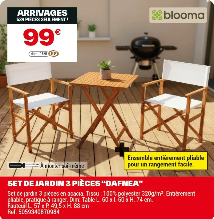 une table et deux chaises pliantes brico depot, idéal pour un balcon